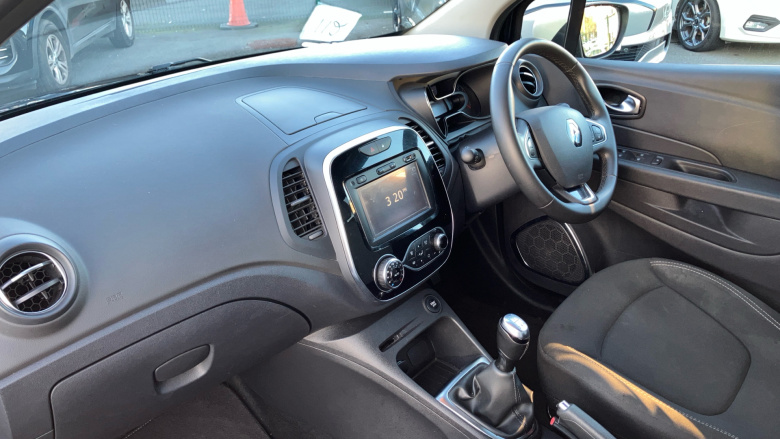 Renault Captur 0.9 TCE 90 Iconic 5dr Petrol Hatchback